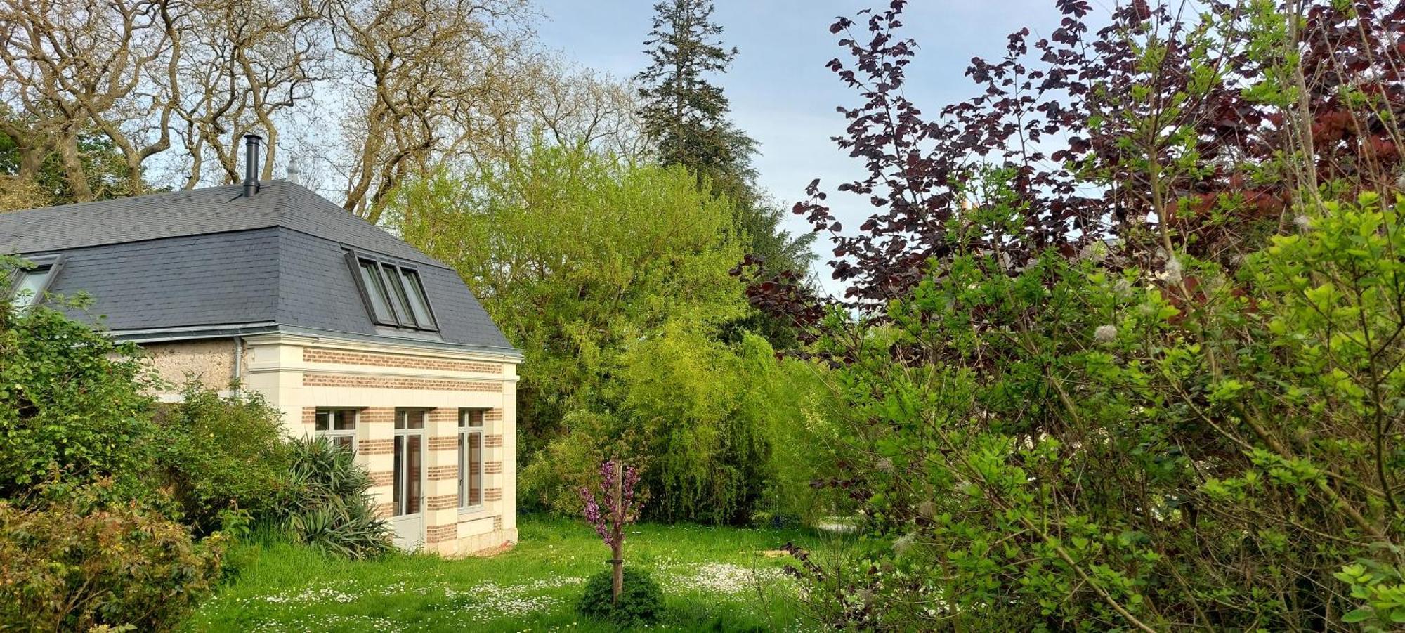 Eco-Gite - Domaine De La Gavolerie Bessé-sur-Braye Exteriör bild